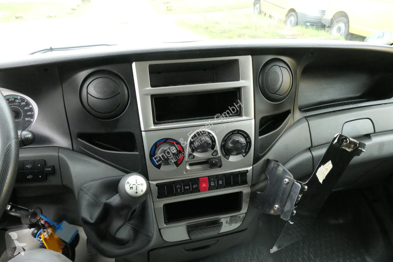Nyttofordon Iveco Daily 35 S11 C30C AUTOMATIK...