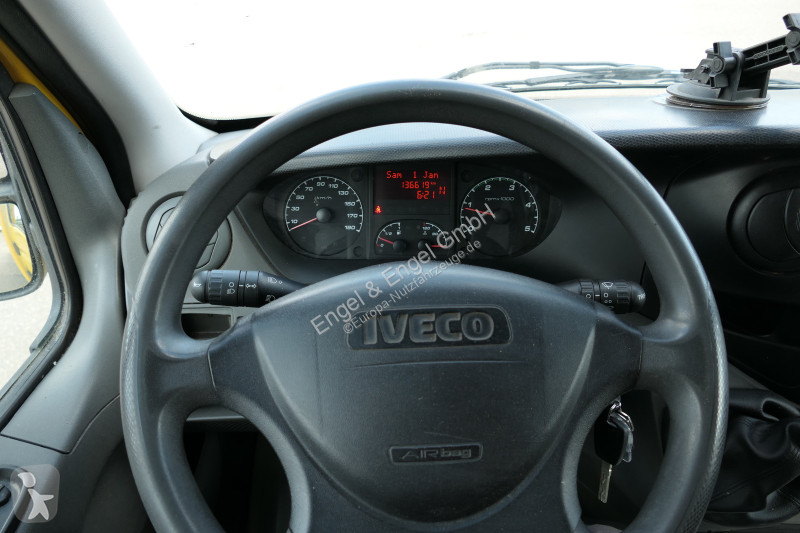 Furgoneta Iveco Daily 35 S11 C30C AUTOMATIK...