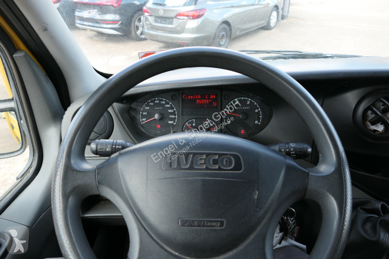 Užitkové vozidlo Iveco Daily 35 S11 C30C...