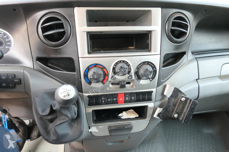 Autoutilitară Iveco Daily 35 S11 C30C AUTOMATIK...