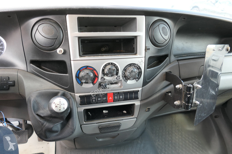 Furgoneta Iveco Daily 35 S11 C30C AUTOMATIK...