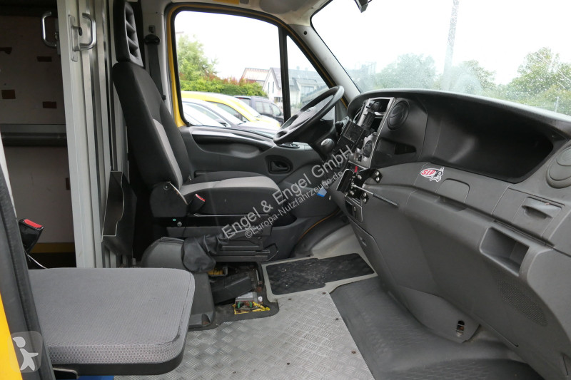 Veículo utilitário Iveco Daily 35 S11 C30C...