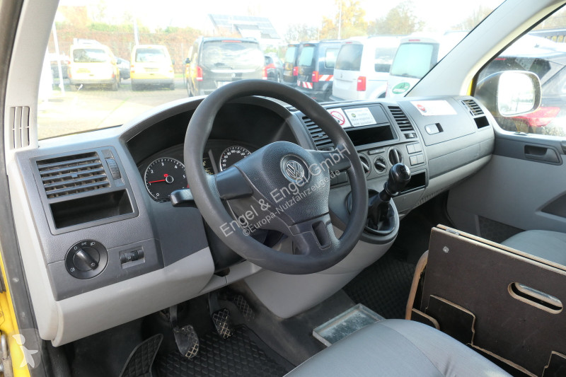 Veicolo commerciale Volkswagen T5 Transporter...