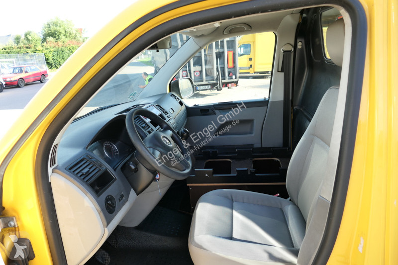 Autoutilitară Volkswagen T5 Transporter 2.0 TDI...