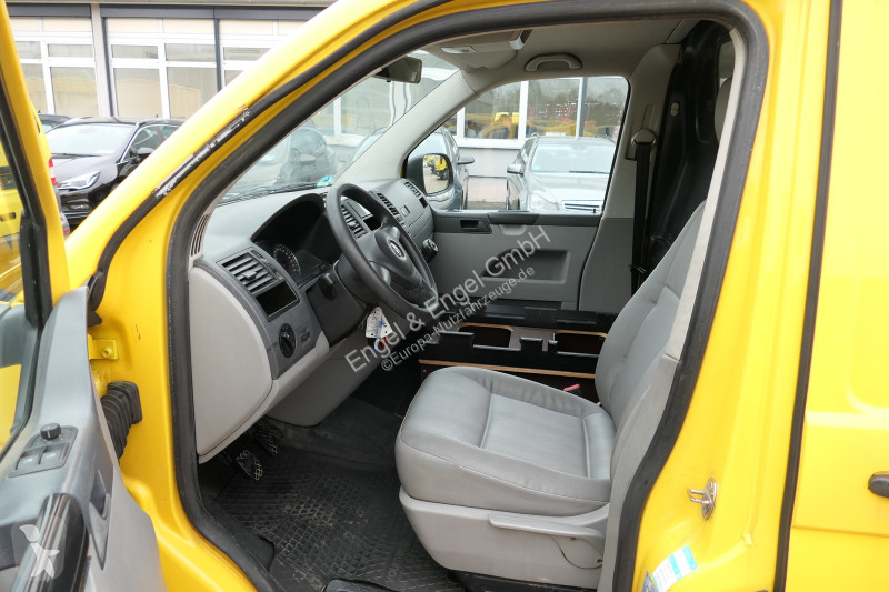 Autoutilitară Volkswagen T5 Transporter 2.0 TDI...