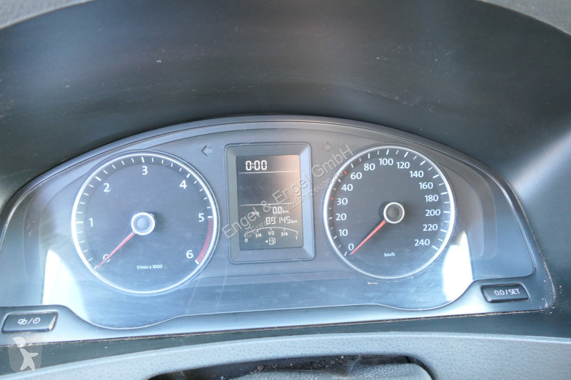 Autoutilitară Volkswagen T5 Transporter 2.0 TDI...