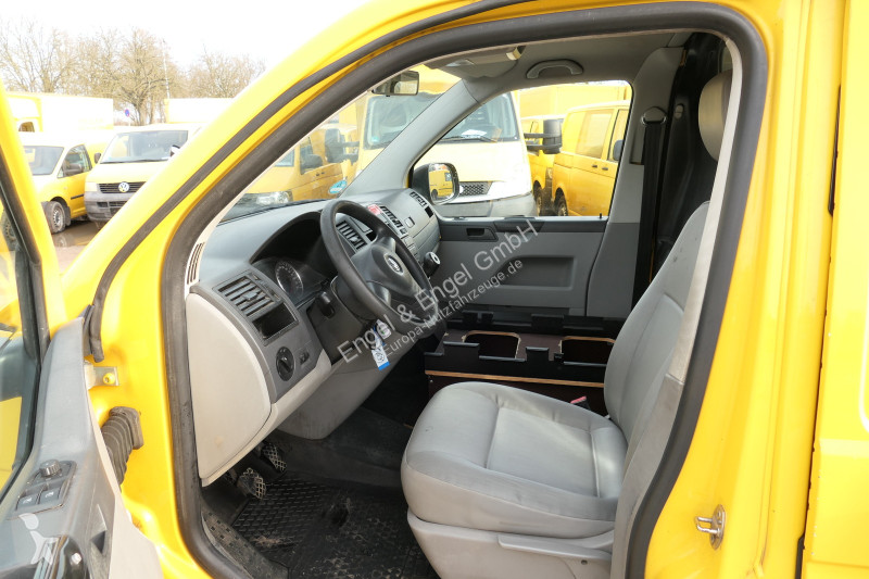 Véhicule utilitaire Volkswagen T5 Transporter...