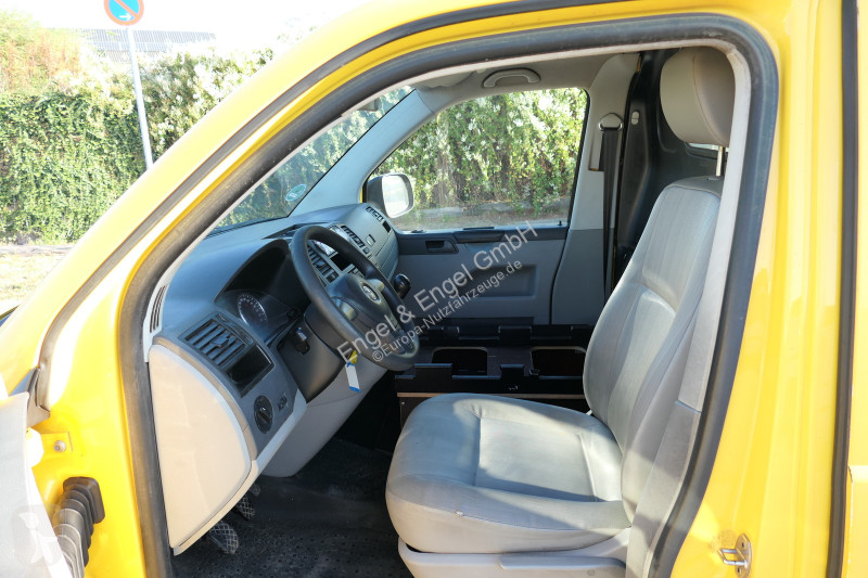 Autoutilitară Volkswagen T5 Transporter 2.0 TDI...