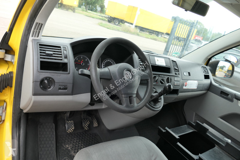 Véhicule utilitaire Volkswagen T5 Transporter...