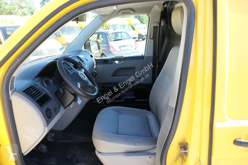 Véhicule utilitaire Volkswagen T5 Transporter...