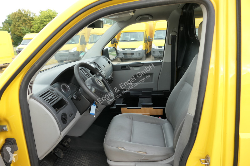 Комерційні автомобілі Volkswagen T5 Transporter...