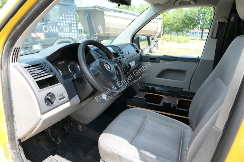 Autoutilitară Volkswagen T5 Transporter 2.0 TDI...