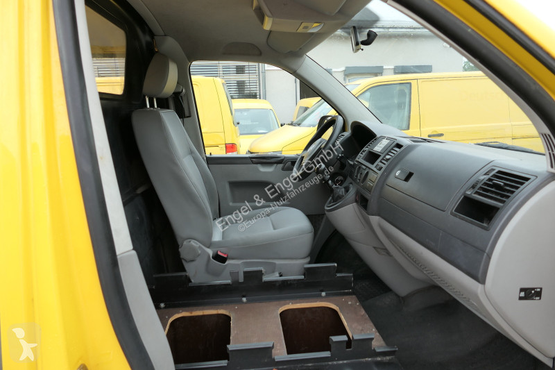 Véhicule utilitaire Volkswagen T5 Transporter...