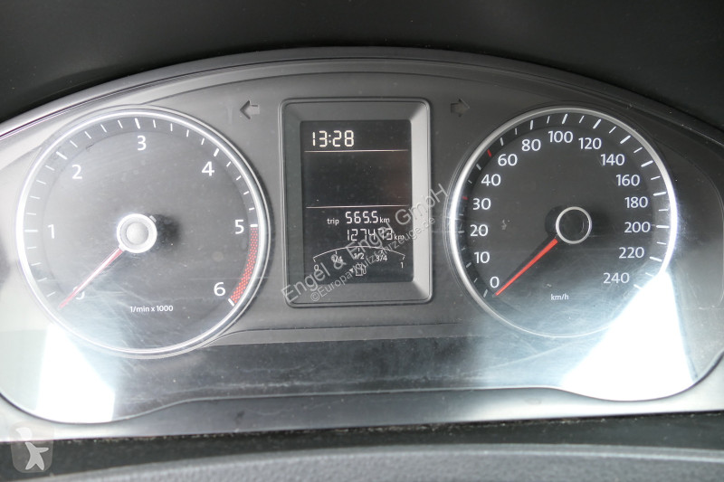 Autoutilitară Volkswagen T5 Transporter 2.0 TDI...