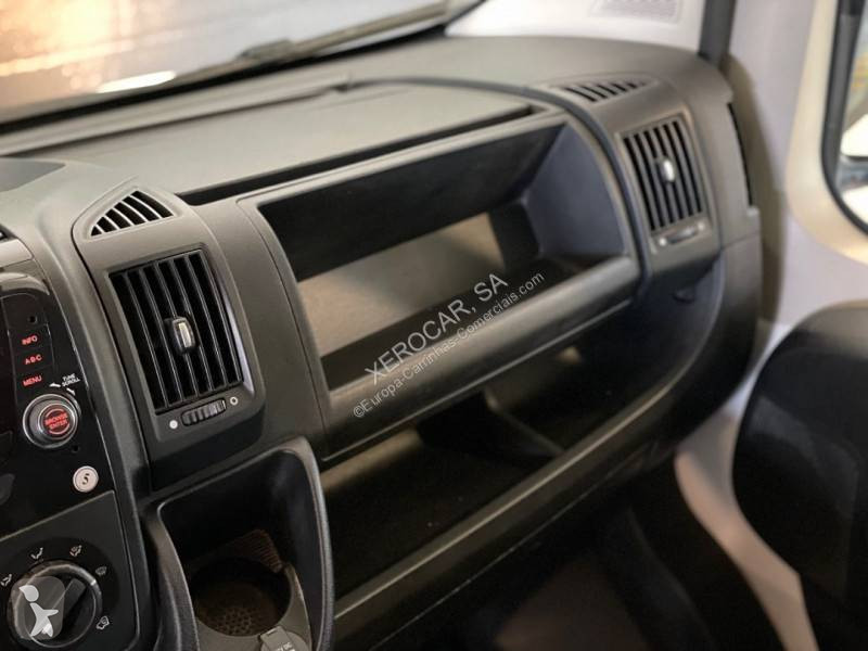 Veículo utilitário Peugeot