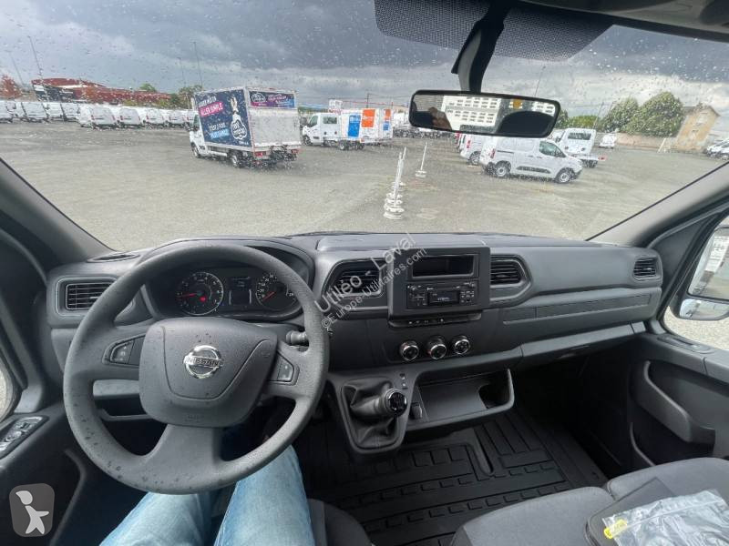 Furgoneta Nissan