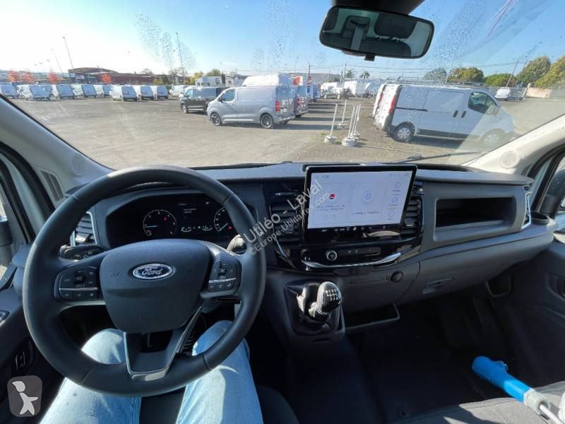 Véhicule utilitaire Ford