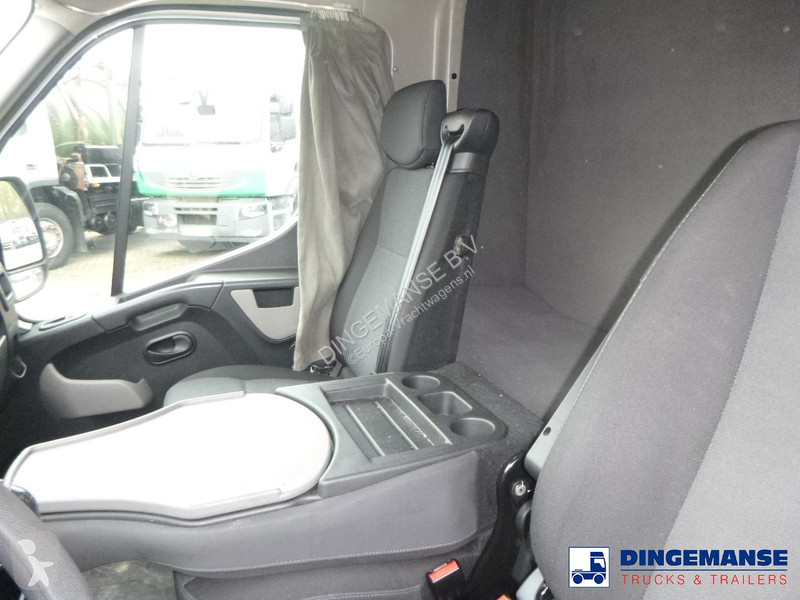 Véhicule utilitaire Renault 170 dci 4x2 curtain...