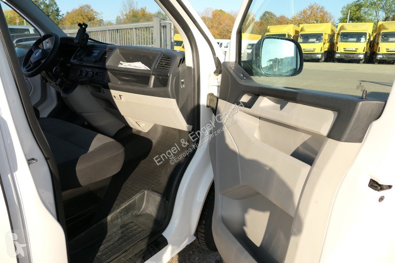 Veicolo commerciale Volkswagen T6 Transporter...