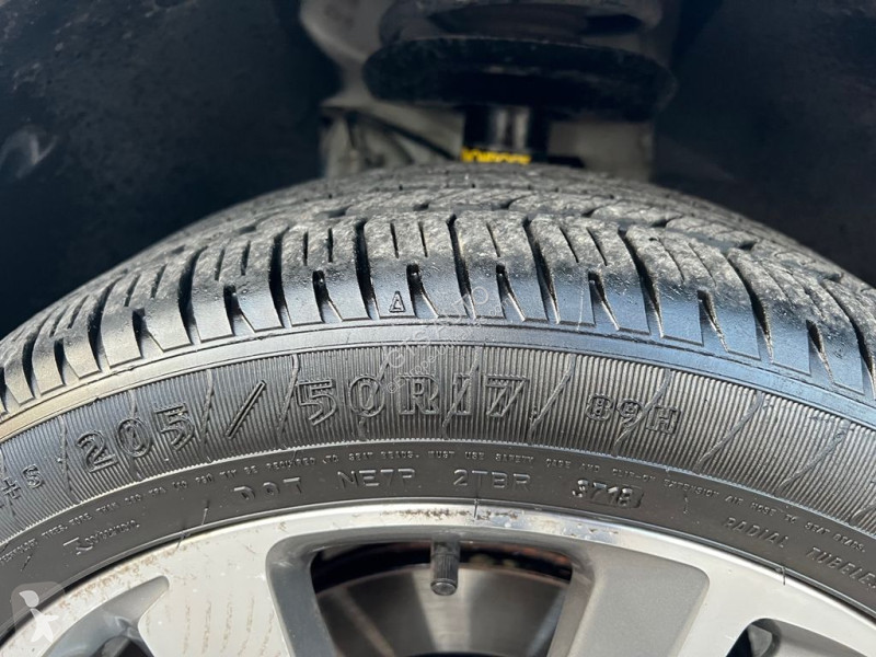 Furgoneta Peugeot 2008 1.2 PURETECH 110CH...