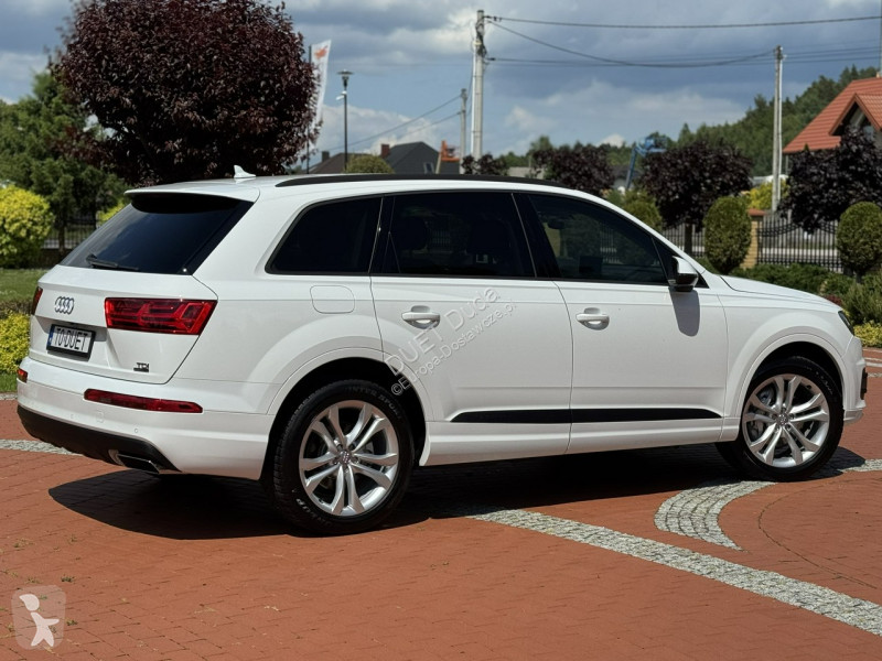 Véhicule utilitaire Audi Q7