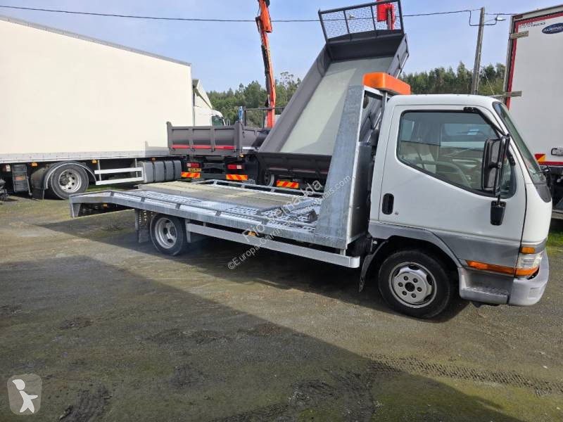 Véhicule utilitaire Mitsubishi