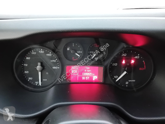 Veicolo commerciale Iveco DAILY 35S14 AT8