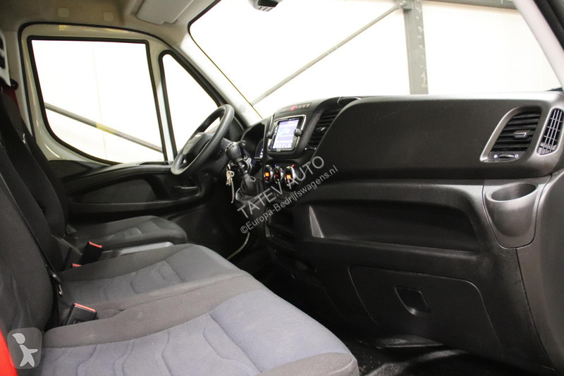 Autoutilitară Iveco 35C16 2.3 BAKWAGEN...