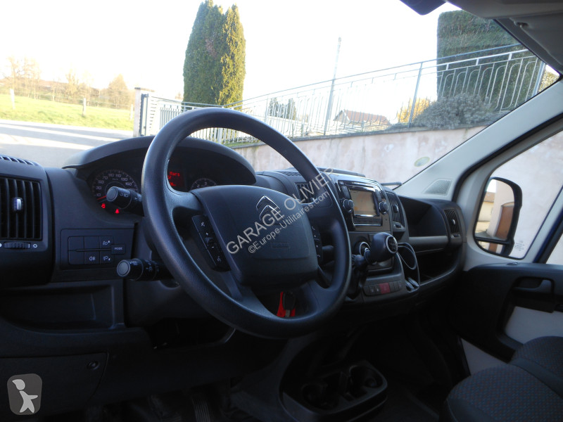 Véhicule utilitaire Citroën 35 L2H2 2.0 Bluehdi...