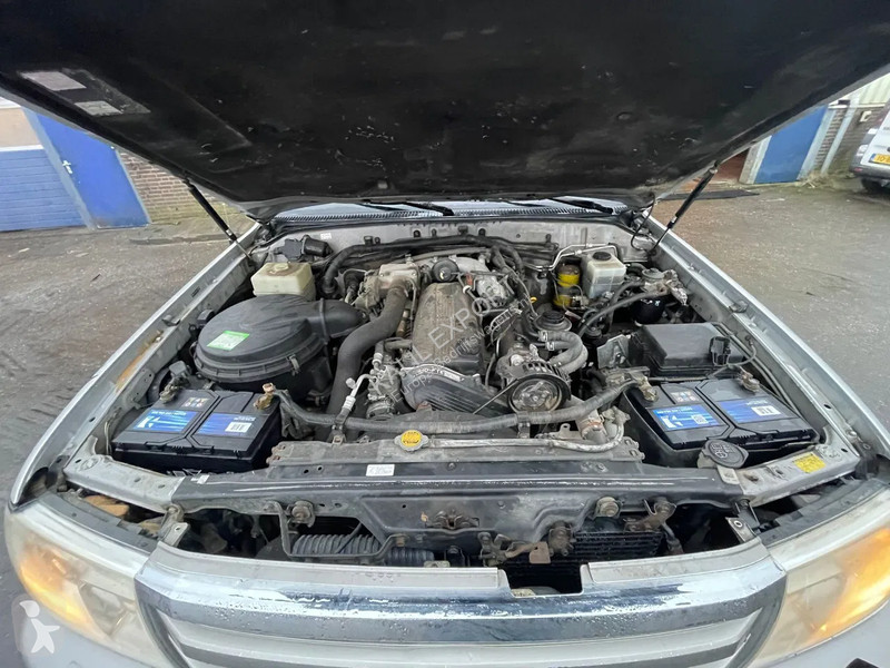 Veículo utilitário Toyota 4.2 TD Leather Full...