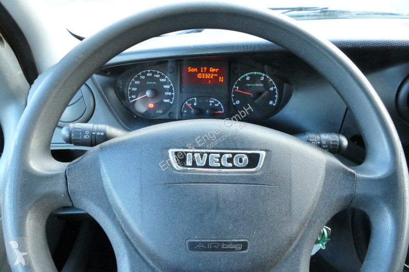 Autoutilitară Iveco Daily 35 S11 C30C AUTOMATIK...