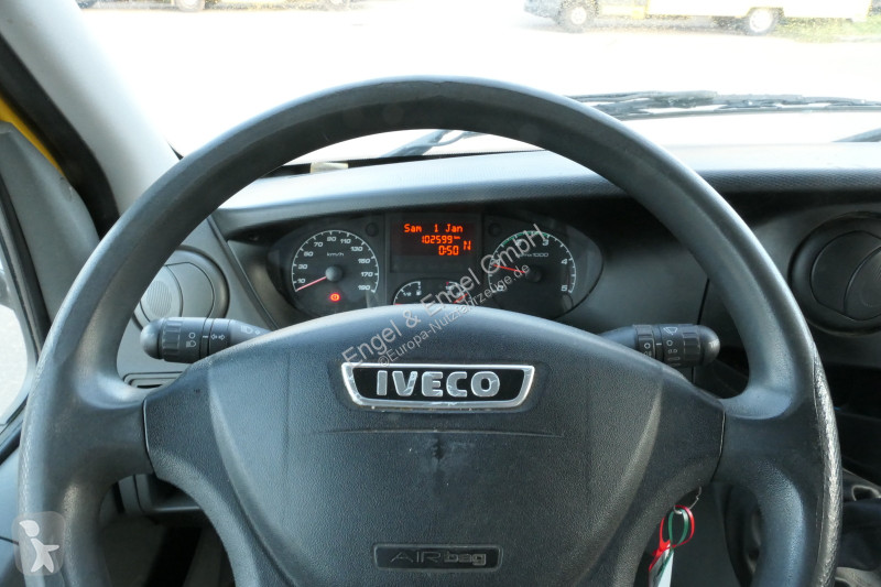 Veicolo commerciale Iveco Daily 35 S11 C30C...