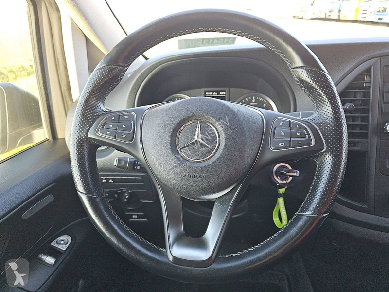 Véhicule utilitaire Mercedes 114 L2 LED...