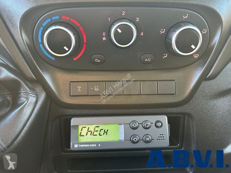 Veículo utilitário Iveco 35C18 FRIGO BOITE AUTO...