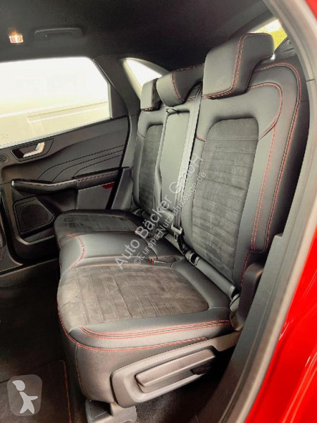 Veicolo commerciale Ford P-HEV ST-Line X...