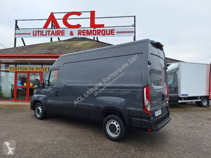 Furgoneta Iveco