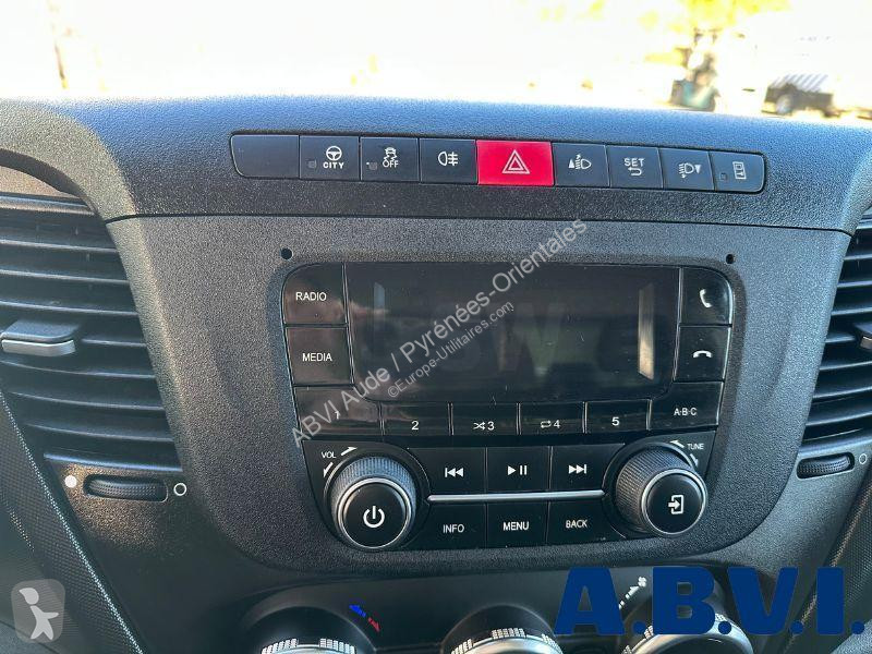 Autoutilitară Iveco CAISSE HAYON 35C16H  3.0L...