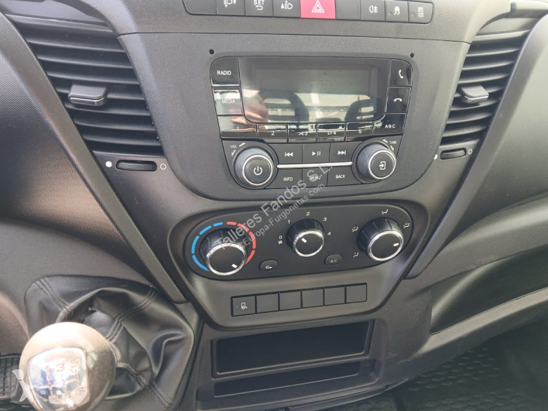 Veicolo commerciale Iveco  35C12 CAJA BASCULANTE