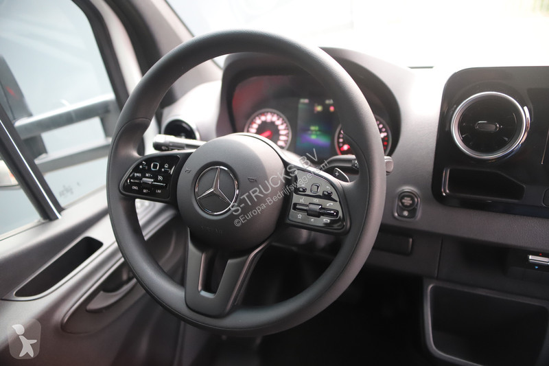 Bedrijfswagen Mercedes 515CDI CLOSED BOX EURO6e