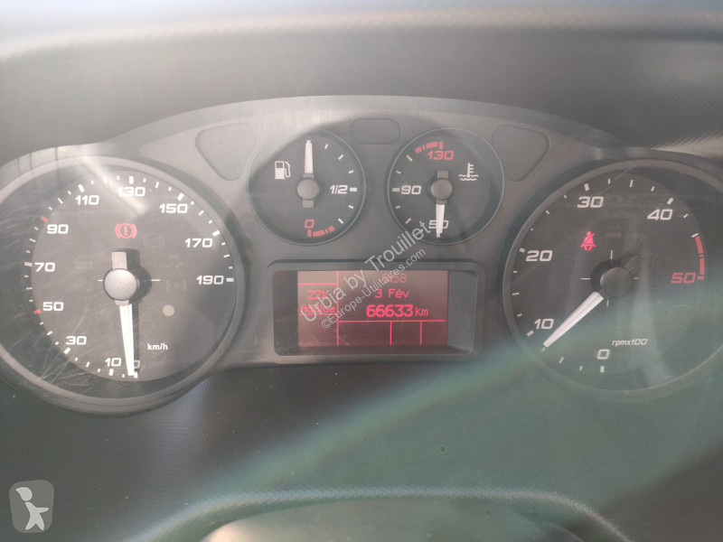 Furgoneta Iveco 20M3 136 CV FOURGON RJ HAYON 3,5 T