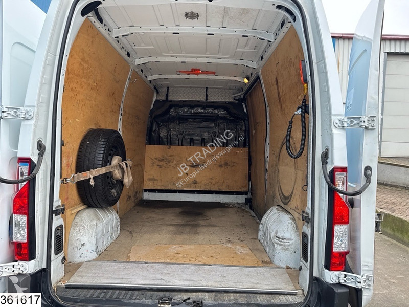 Furgoneta Renault 170 DCI EURO 6, Manual,...