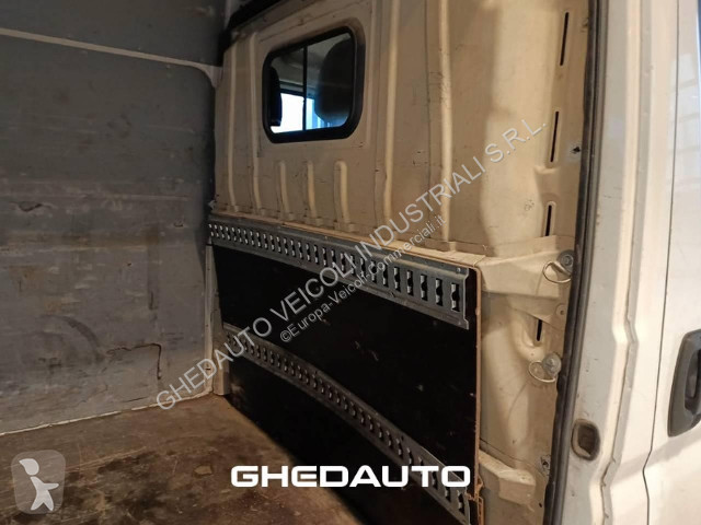 Nyttofordon Peugeot Boxer III 335 E5 2014 -...