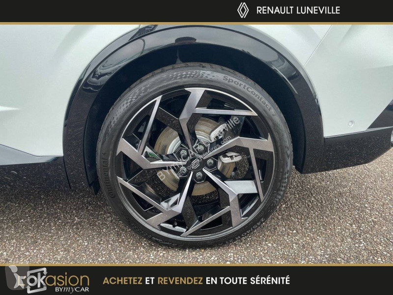 Užitkové vozidlo Renault Rafale E-Tech 4x4 300