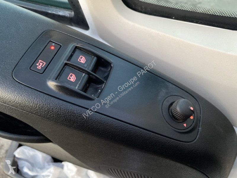 Furgoneta Citroën 33 L2H2 2.2 BlueHDi 140...