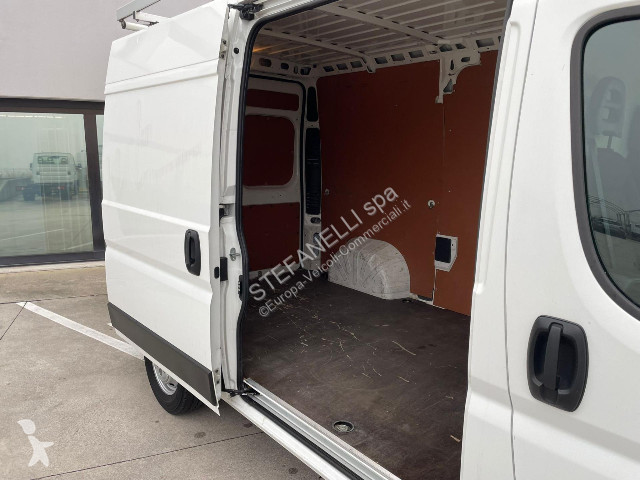 Veicolo commerciale Citroën JUMPER 33 L2H2 130