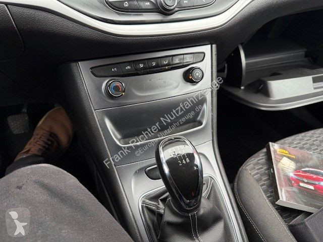 Véhicule utilitaire Opel K Sports Tourer...