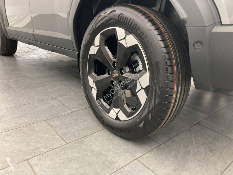 Bedrijfswagen Dacia Duster Hybrid 140 4x2
