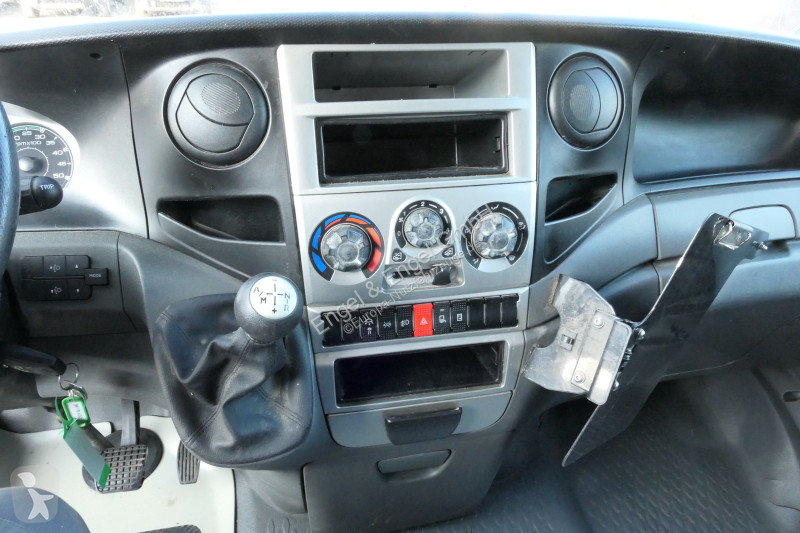 Furgoneta Iveco Daily 35 S11 C30C AUTOMATIK...