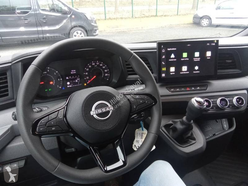 Furgoneta Nissan