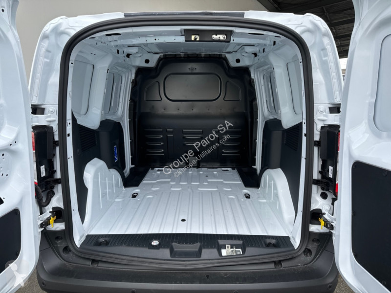 Véhicule utilitaire Ford 1.0 EcoBoost 100ch Trend